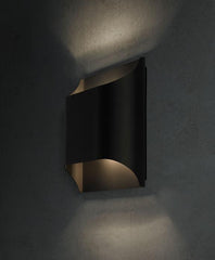 Leclerc Brass Wall Lamp - Franing