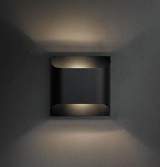 Leclerc Brass Wall Lamp - Franing